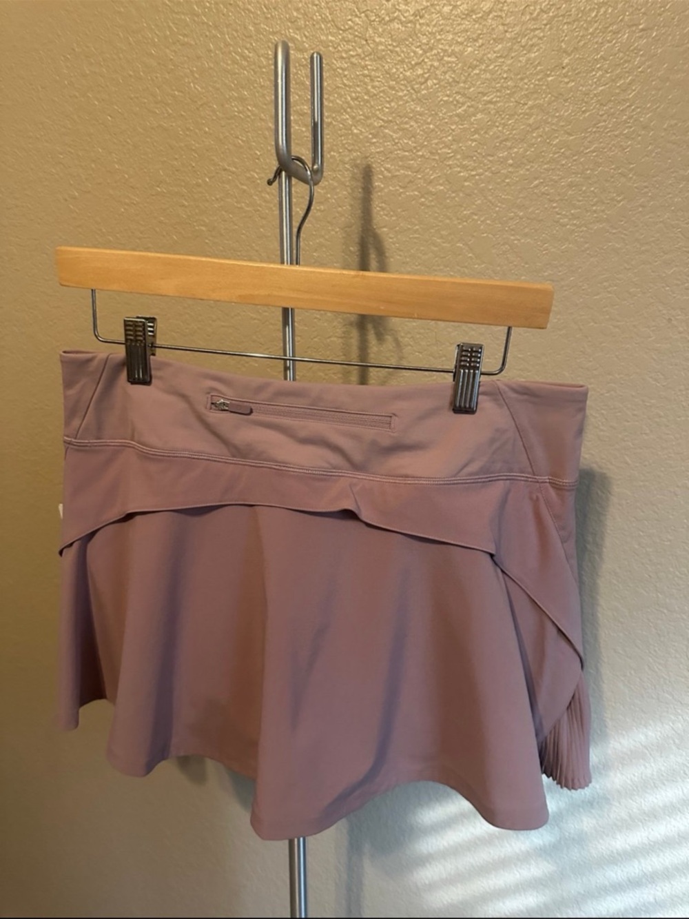 lululemon athletica mauve athletic skort